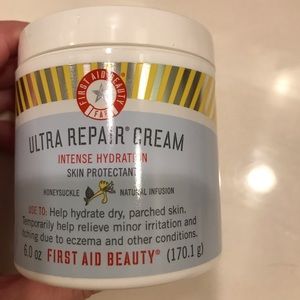 First Aid Beauty Ultra Repair Cream Intense Hydra